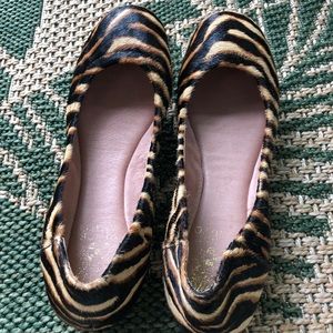 Vicent Camuto flats